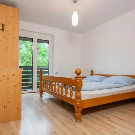 Znidar アパート *